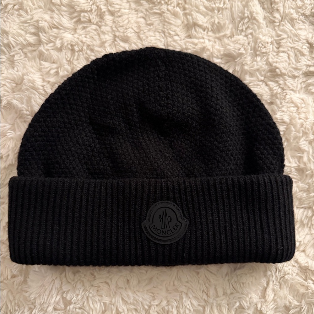 Moncler Classic Black Ribbed Beanie